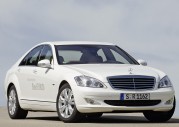 Mercedes-Benz S400 BlueHYBRID